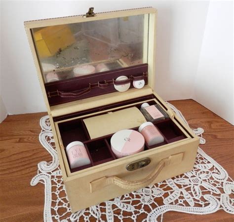 Vintage Makeup Box 